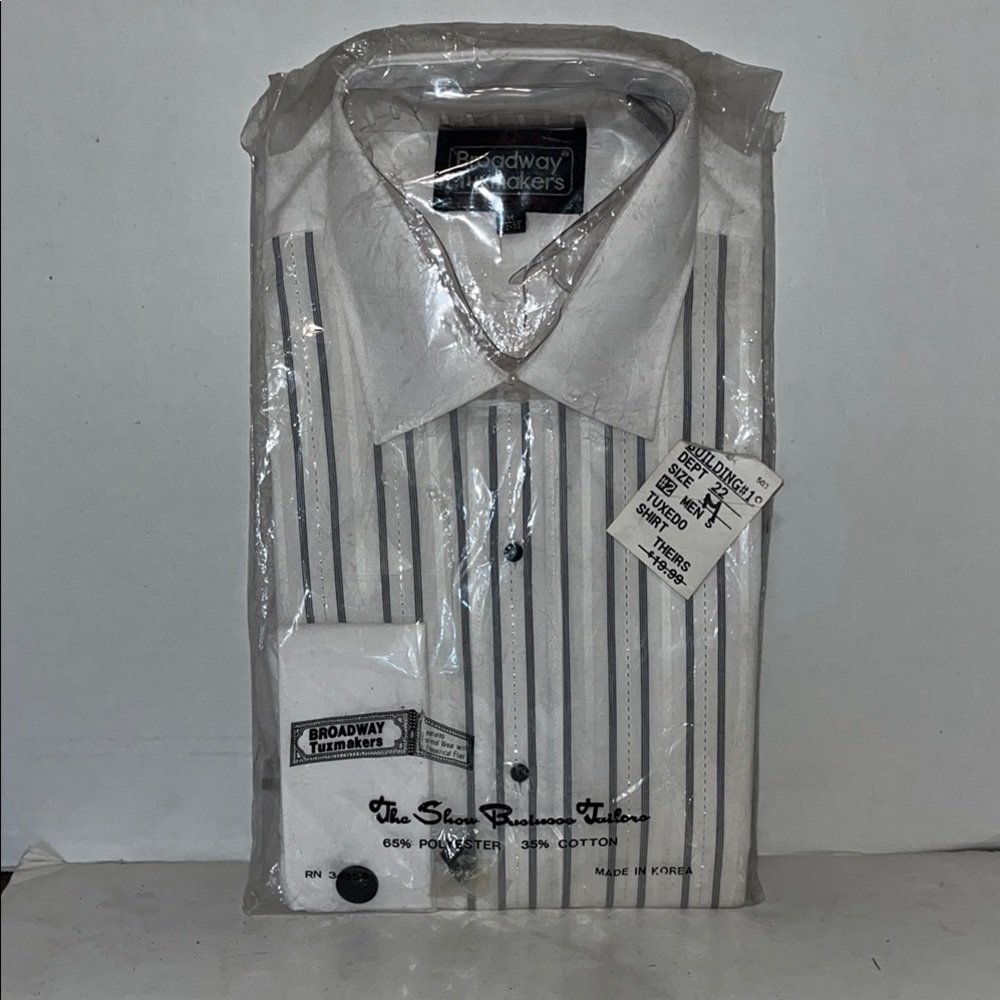 Broadway Tuxmakers Men's White and Black Striped Shirt